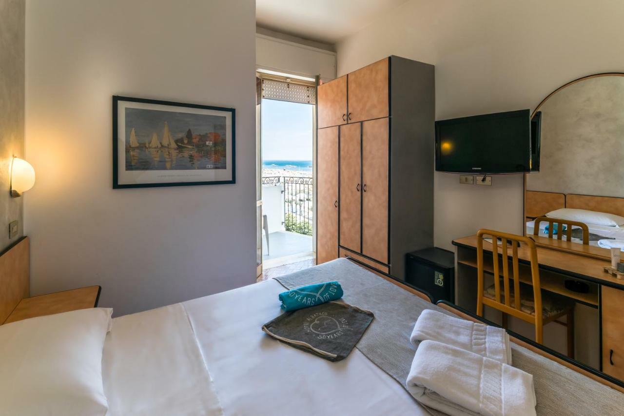 Hotel Albatros ริมินี ภายนอก รูปภาพ